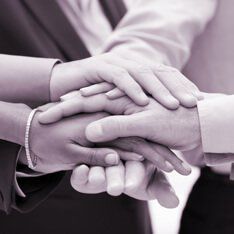 Как оформить визу близкому родственнику?